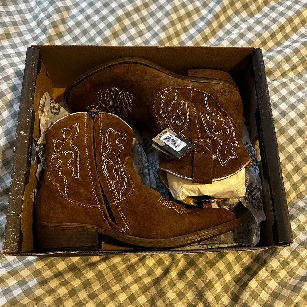 Dingo boots